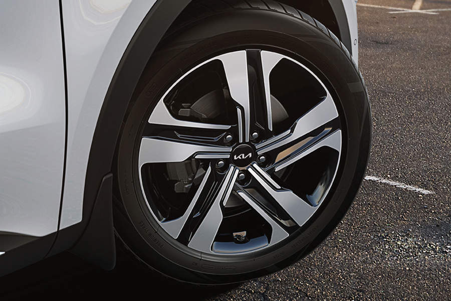 19-inch alloy wheels