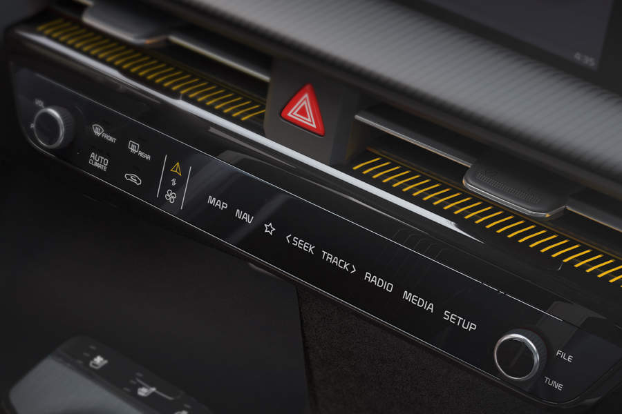 Infotainment / climate switchable controller